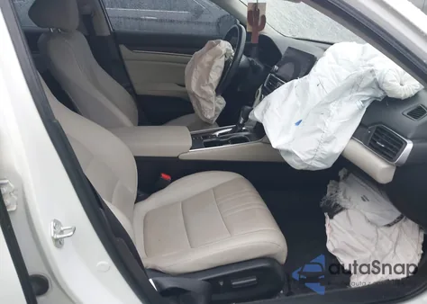 2022 Honda Accord Ex-L z USA, uszkodzony, nr VIN 1HGCV1F50NA011882